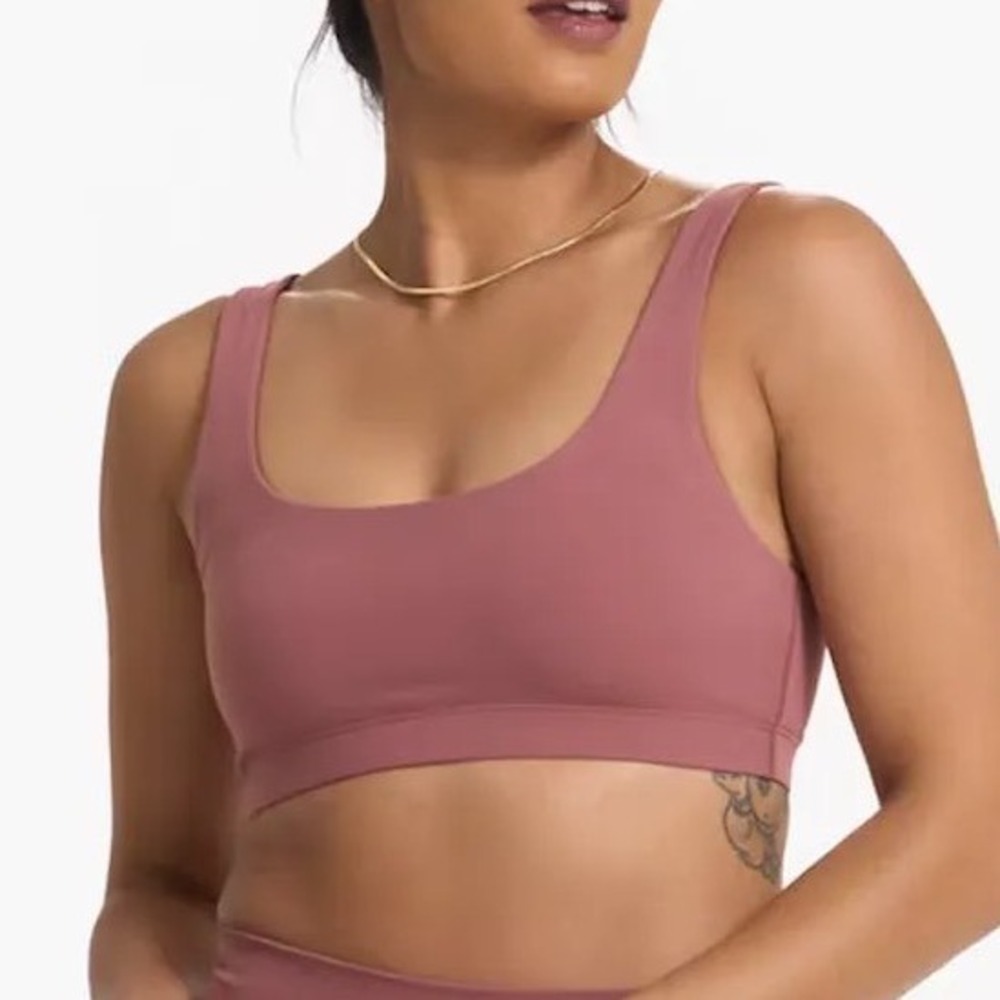 Vuori Mauve Scoop Neck Sports Bra